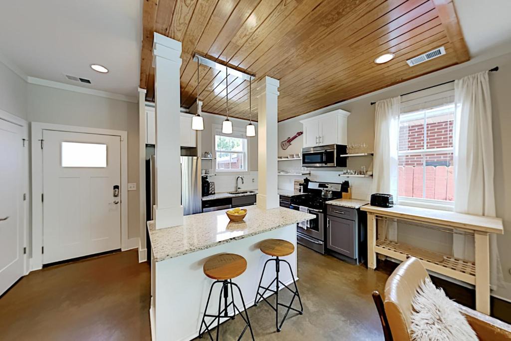 Nashville House | Herman Castle