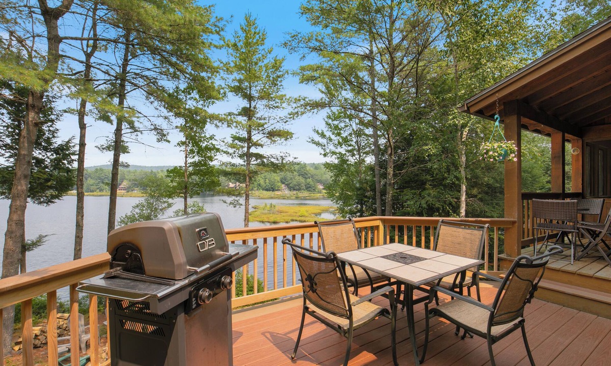 Sanbornton House | Hermit Lake Winter Retreat: Ski, Skate & Game Room