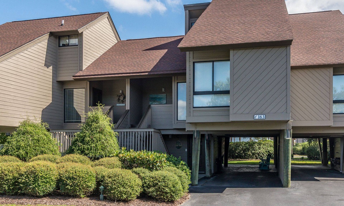 Litchfield by the Sea Condo | Heron Marsh 62 Beautiful unit in Litchfield by the Sea