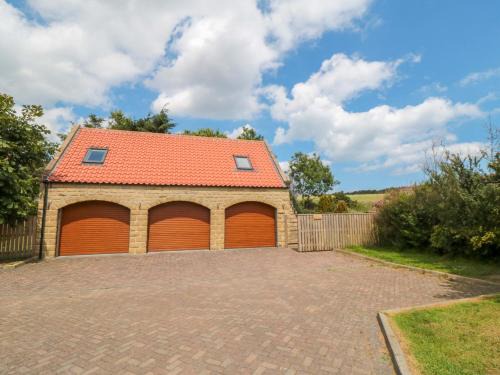 Staintondale Apartment | Heron Nest