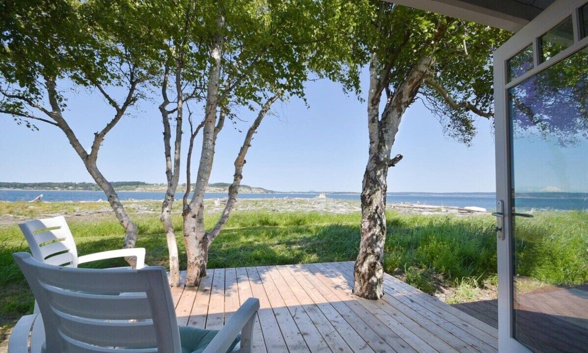 Coupeville Cottage | Heron Point Cottage | A Louisa Davis Property