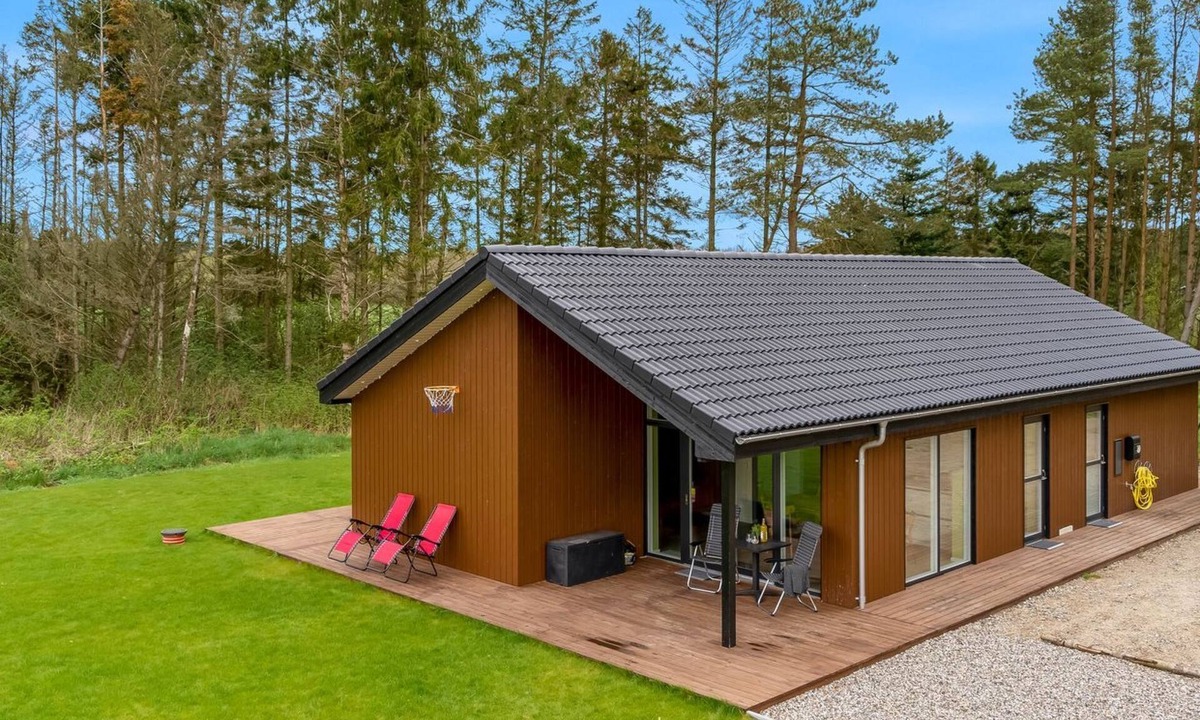 Øster Melholt House | "Herwarth" - 2.3km from the sea by Interhome