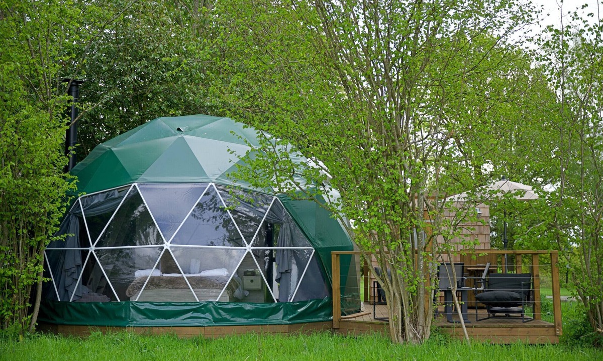 Chiddingstone Hoath Ski Chalet | Hever Luxury Dome