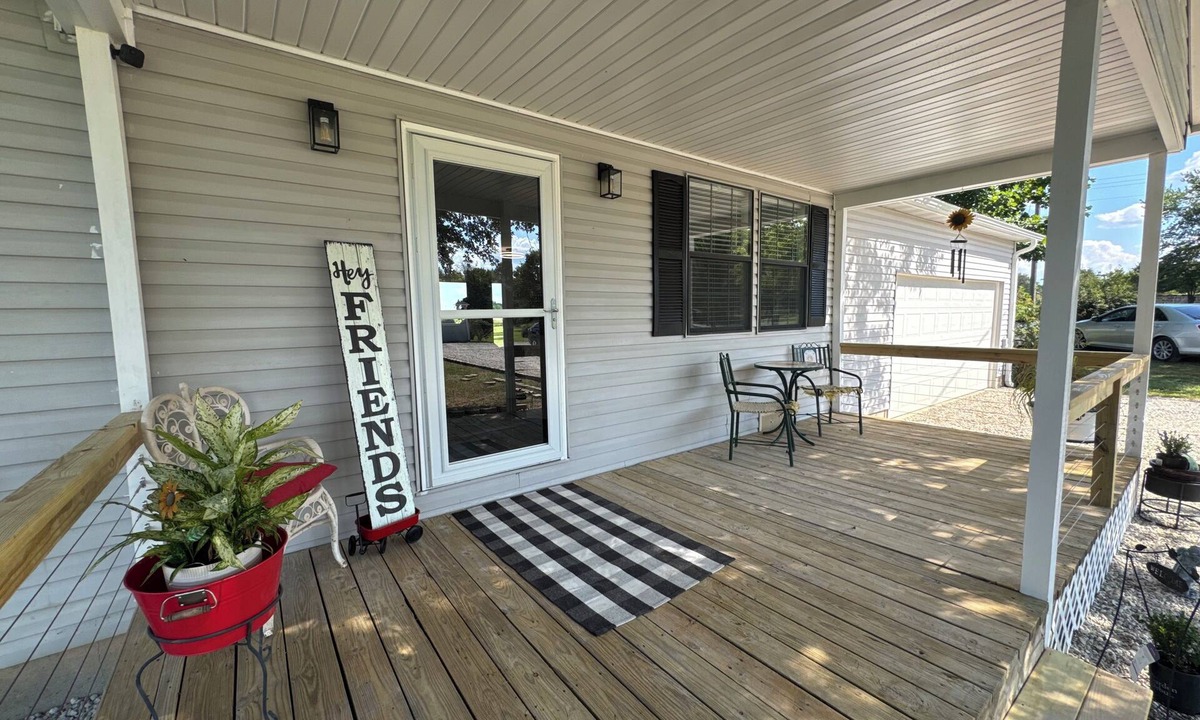 Rogersville House | Hey friends, welcome to Maggie’s Place to relax and enjoy some peace and quiet