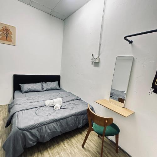 Taman Jubilee Hostel | Hey Rest Up with shared bathroom