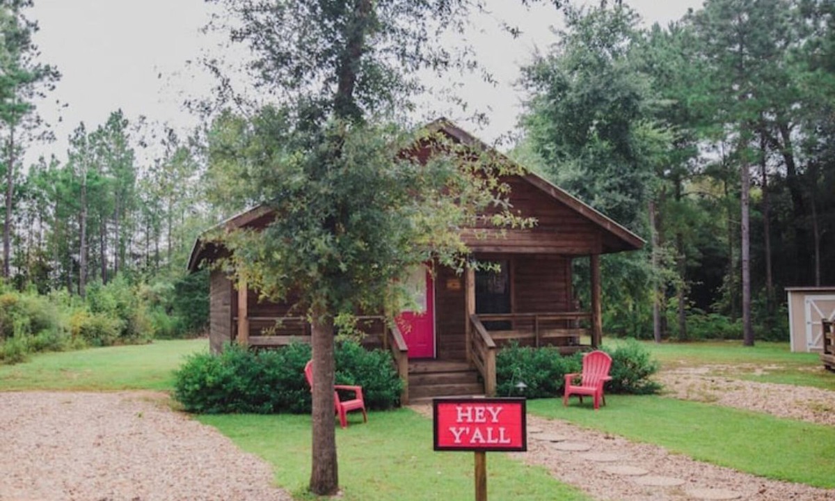 Ellisville Cabin | Hey Y’all