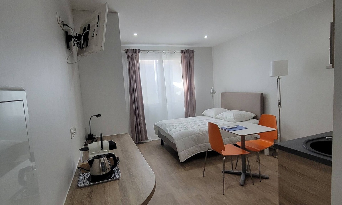 Lalande-Grand Selve Apartment | hhhhhhhhjǰvvvv