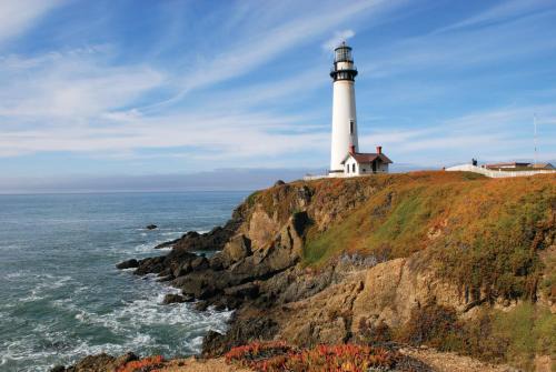 Pescadero House | HI Pigeon Point Lighthouse Hostel
