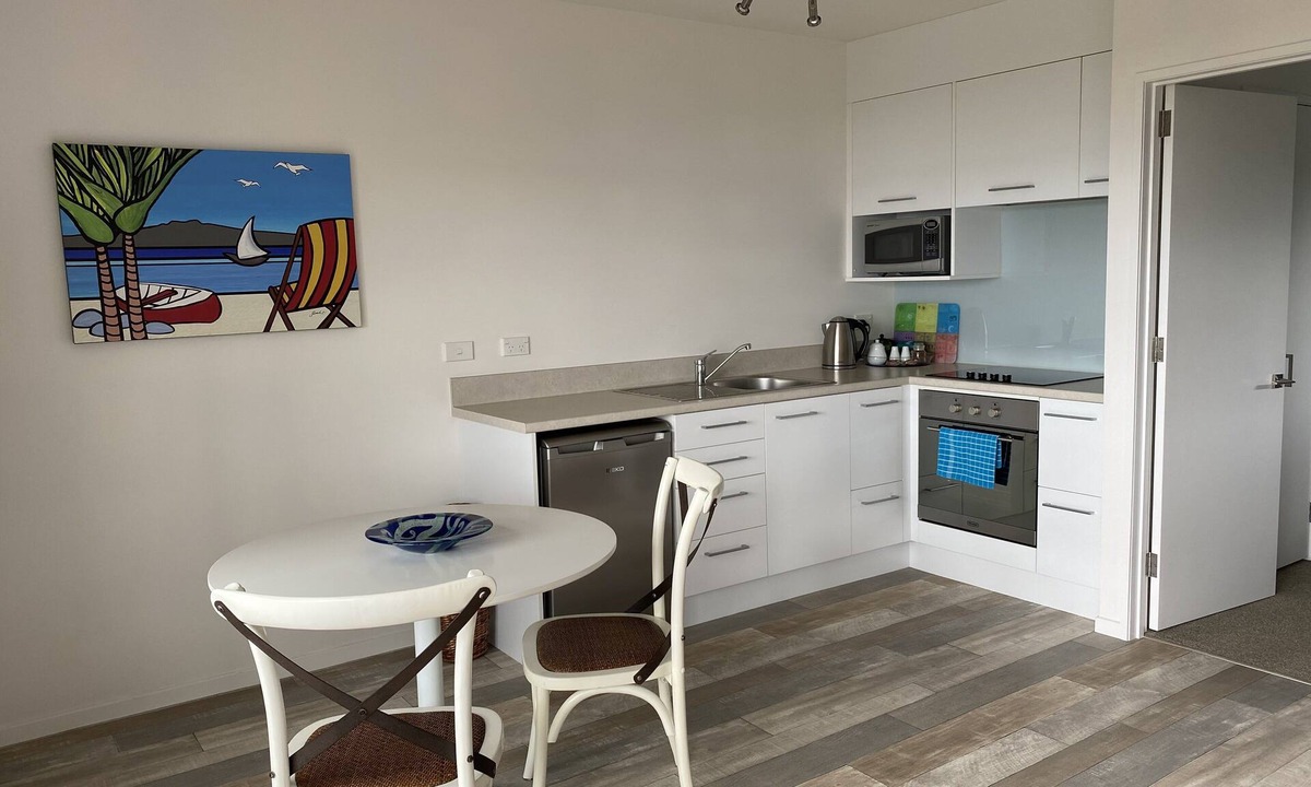 Manly Apartment | Hibiscus Coast Haven