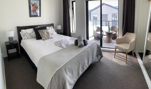 Auckland Central Business District Apartment | Hidden City House - short walk to everything