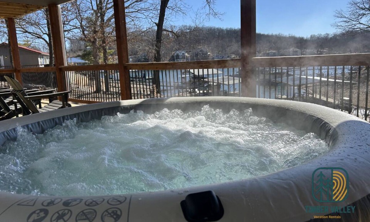 Gravois Mills House | Hidden Cove Oasis - 4br - Deck - BBQ - Pool Table!