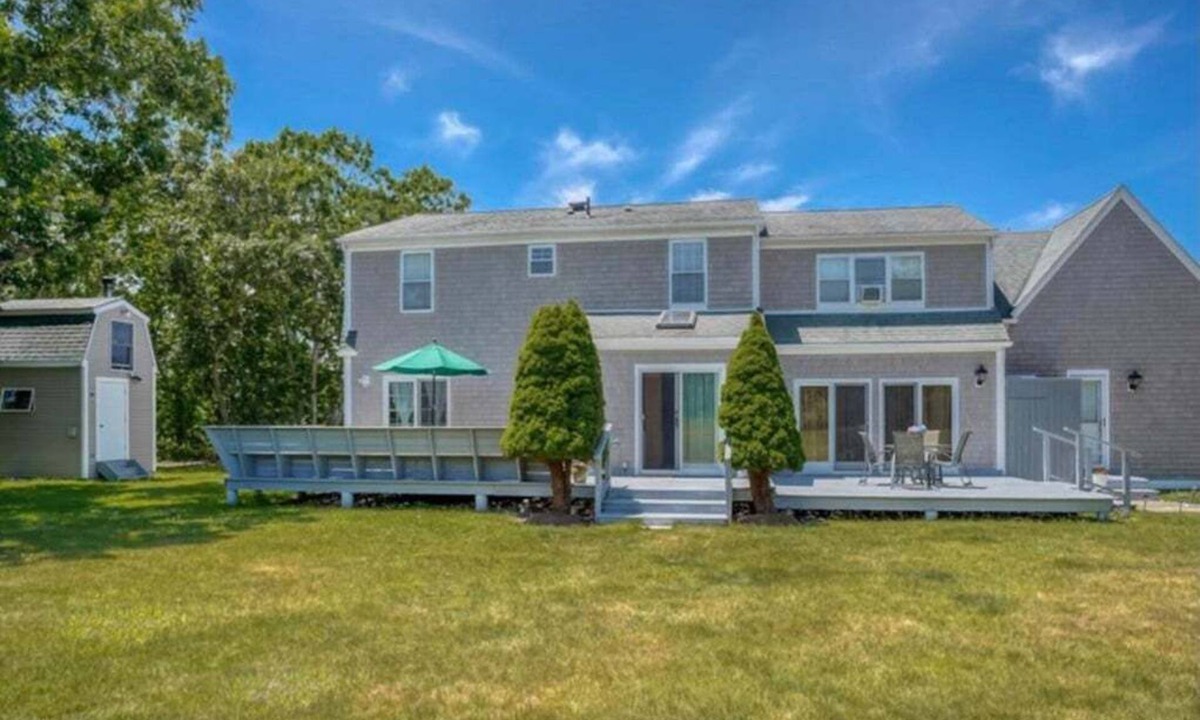 West Tisbury House | Hidden Dream MV Getaway