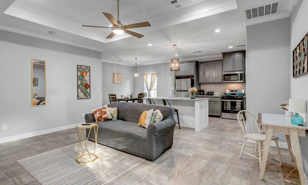 Beaumont House | Hidden Gem Chef Kit Wheelchair Acc Free Parking!