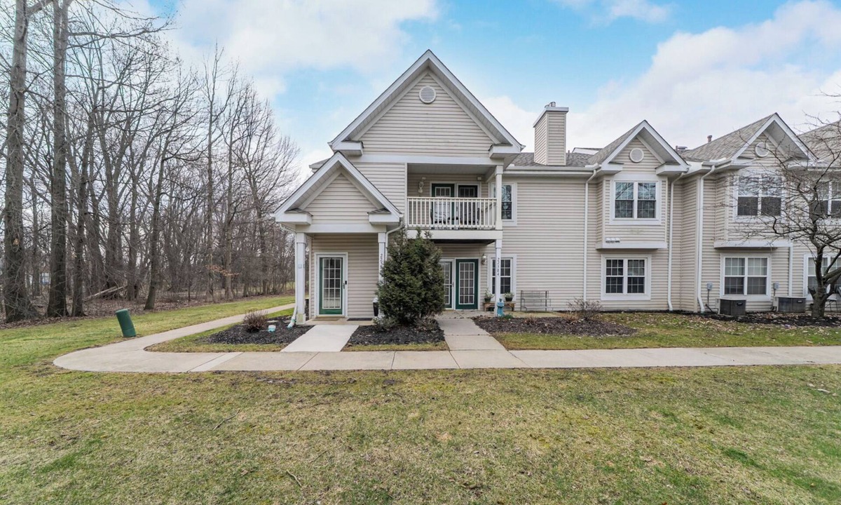 Fairview Park Condo | Hidden Gem in Fairview Park
