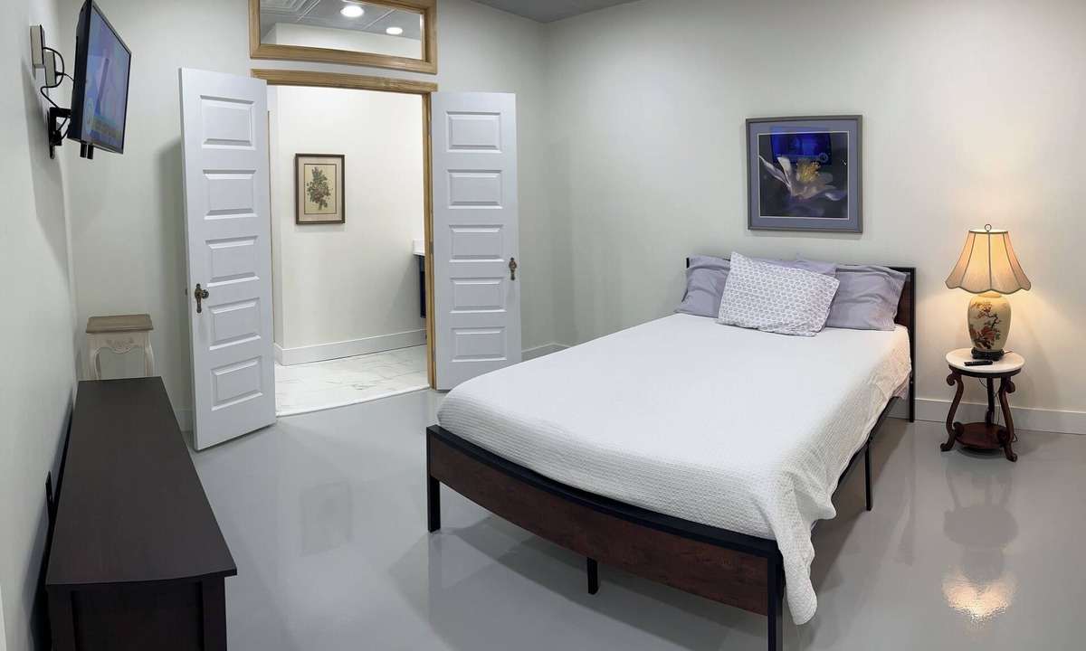 Moultrie Apartment | Hidden Gem in Historic Downtown Moultrie!