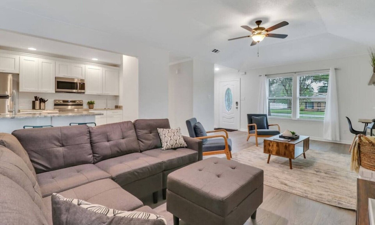 Pooler House | Hidden Gem in Pooler