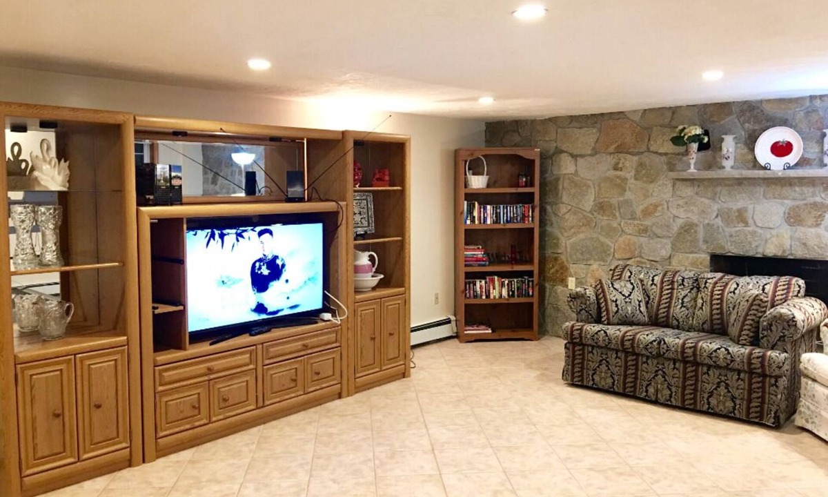 Readville Apartment | Hidden Gem Near Boston w/2 bedrooms and huge family and activity room space