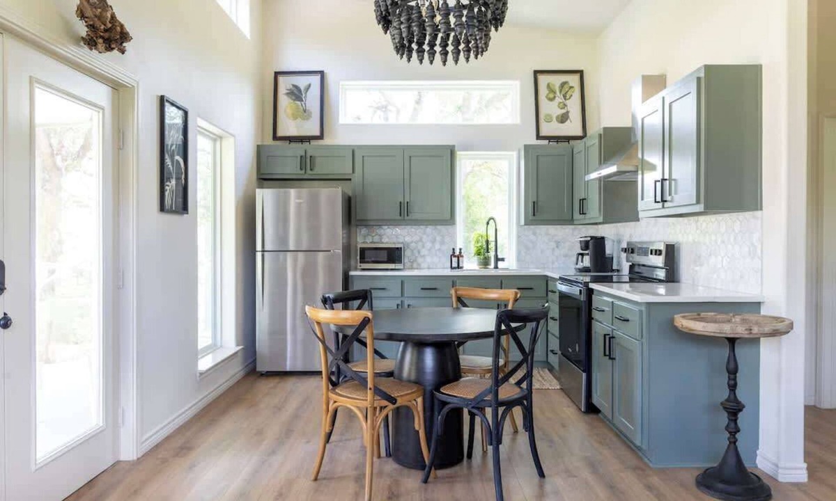 Warrenton House | Hidden Gem Near Round Top | 2BR Cottage