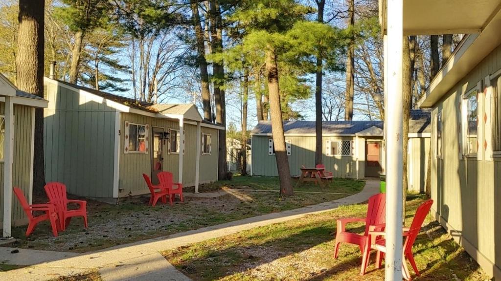 Lake City Hotel | Hidden Haven Cottages