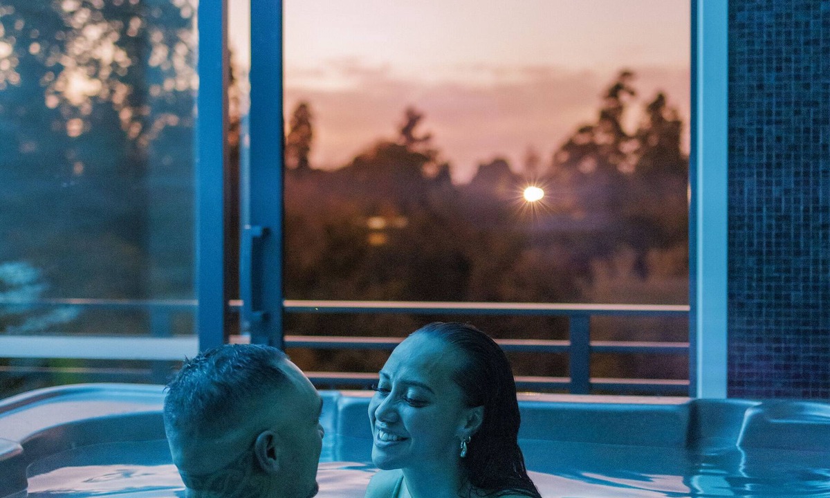 Cambridge Hotel | Hidden Lake Hotel and Apartments