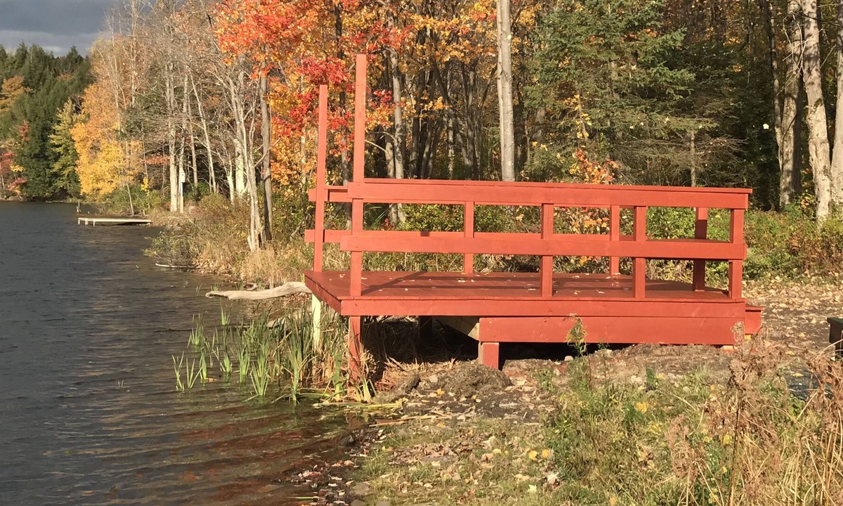 Town of Smyrna House | Hidden LakeFront Retreat