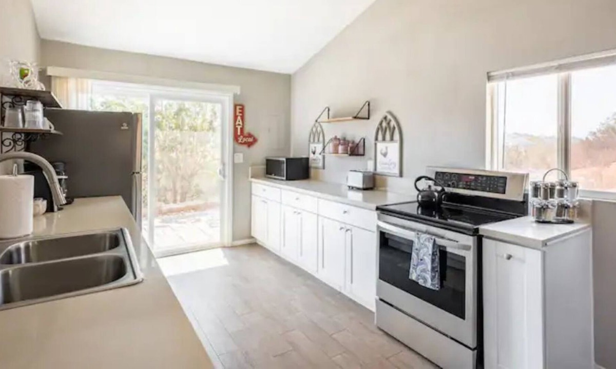 North Ridge House | Hidden Meadows Cottage