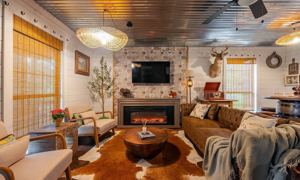 Huntsville Cabin | Hidden Pine Log Cabin - Lake Conroe Lakeview- Tranquil Rustic Charm meet Comfort