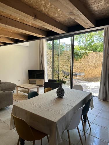 Carcassonne Apartment | Hidden Rempart Duplex lumineux paisible et climatisé