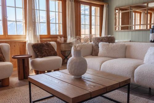 Brienzwiler Ski Chalet | Hidden Retreats Grand Lookout Boutique Chalet