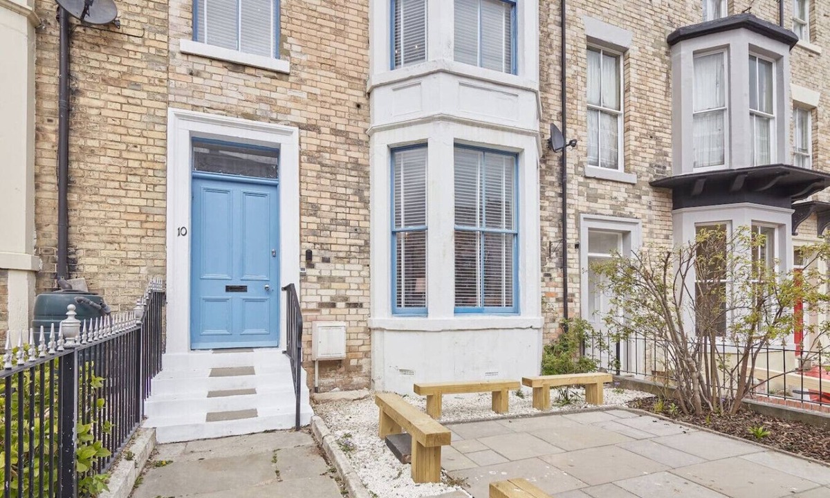 West Cliff House | Hidden Treasure - Whitby