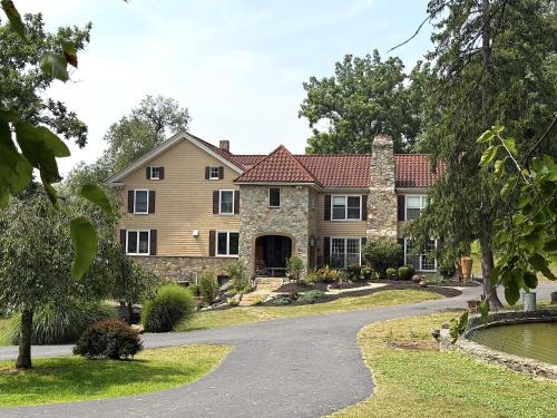 Colonial Park Villa | Hidden Valley Estate