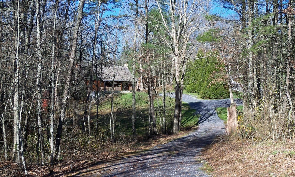 Warm Springs Cabin | Hide Away Log Cabin nestled in a serene setting in Beautiful Bath County, Va.