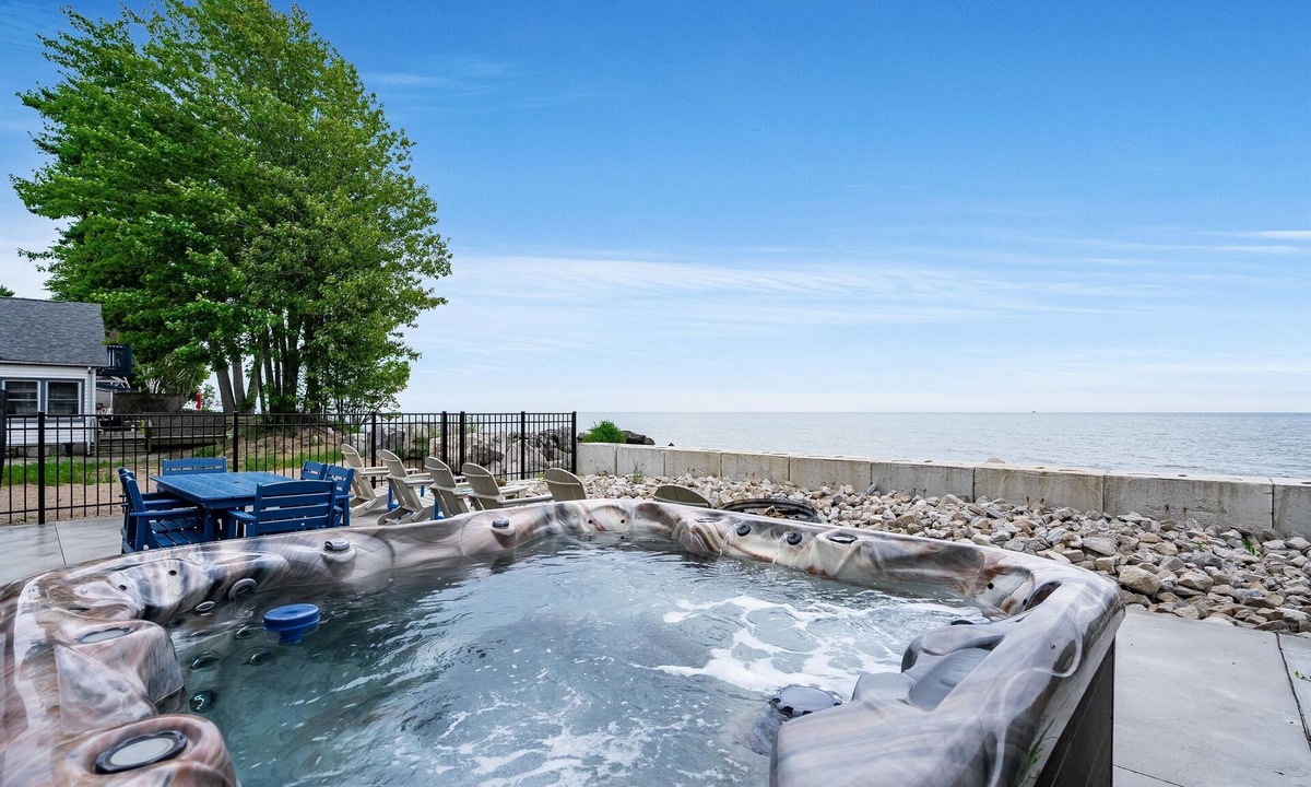 Kingsville House | Hideaway at Cedar Island