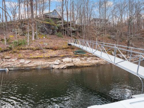 Arley House | Hideaway At Turtle Rock - Secluded Cove And Year-Round Water!