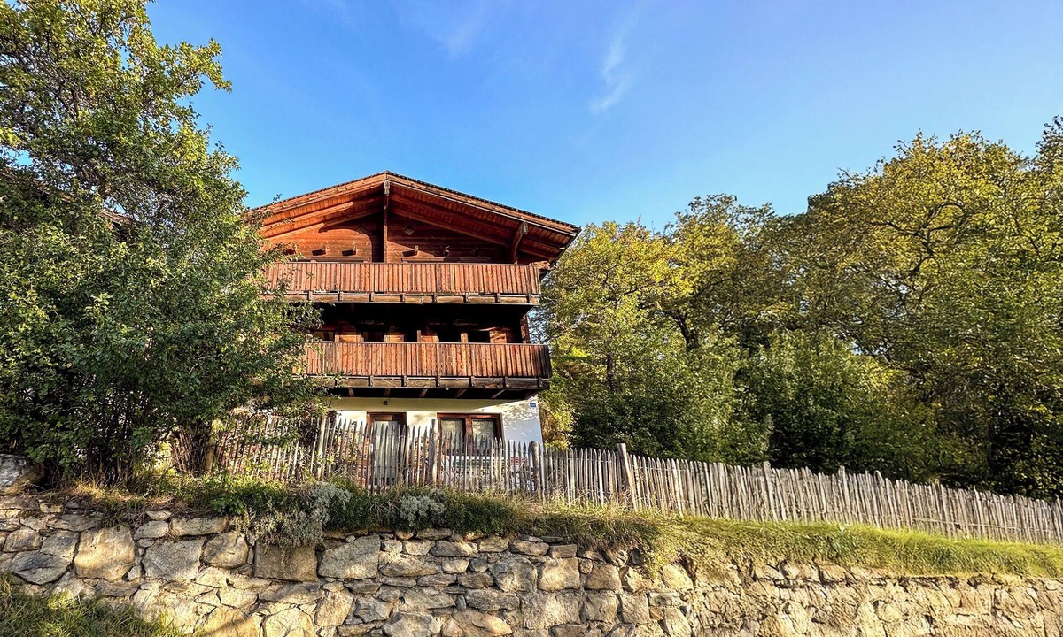 Martisberg Apartment | Hideaway Chalet Faazihaus in Ruhiger Panoramalage