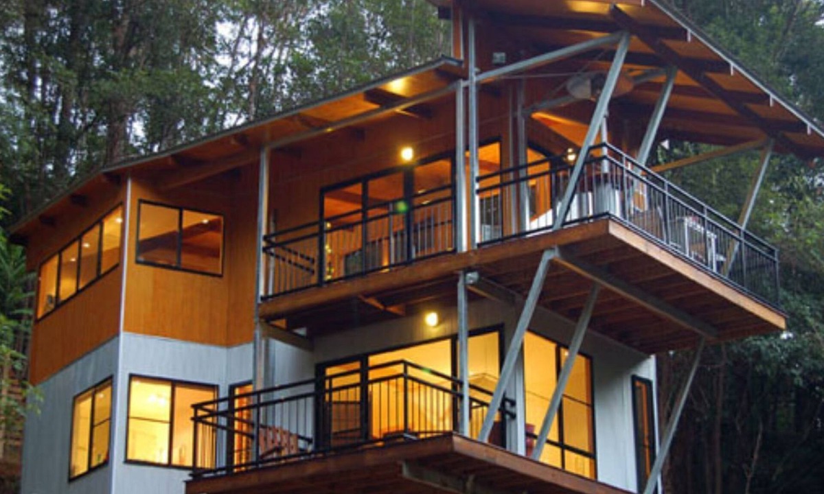 Smiths Creek Ski Chalet | Hideaway Chalet – Secluded Forest Romance