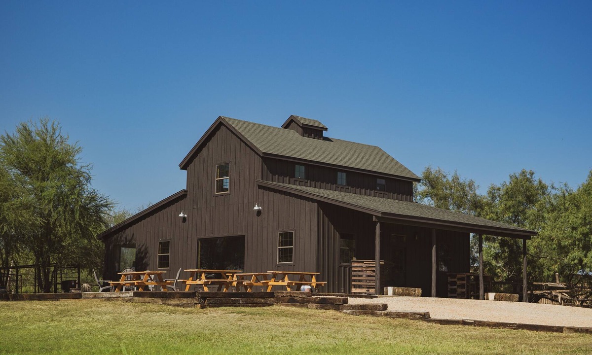 New Braunfels House | Hideaway Creek Rustic Cabin Escape on 3 Chicks Texas Longhorn Ranch