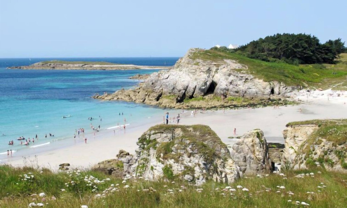 Plouarzel House | Hidel by Interhome