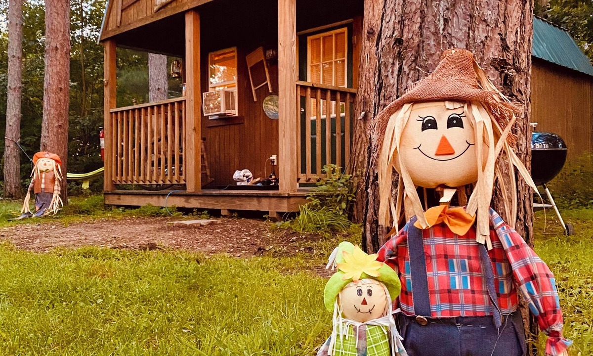 Lyndon Station Cabin | Hideout Retreat!