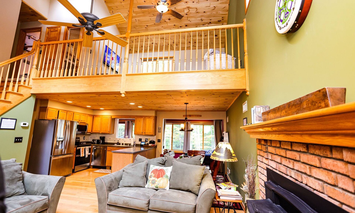 Hamlin House | Hideout- Spacious Pet Friendly Home ready!