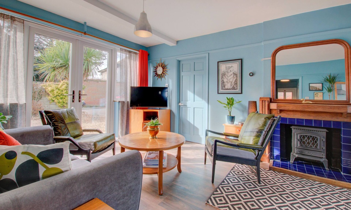 Felixstowe Apartment | Hideout - Two Bedroom Apartment, Sleeps 4