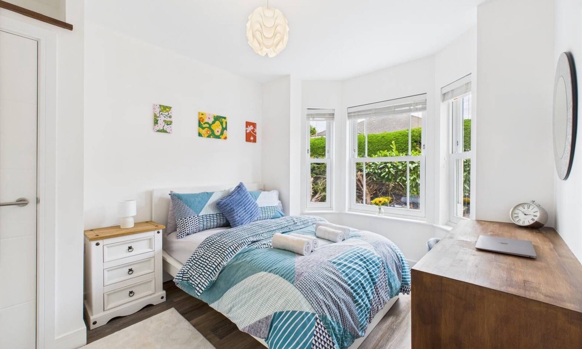 Reading House | High-End 4BR 4BA Central Ideal for Groups