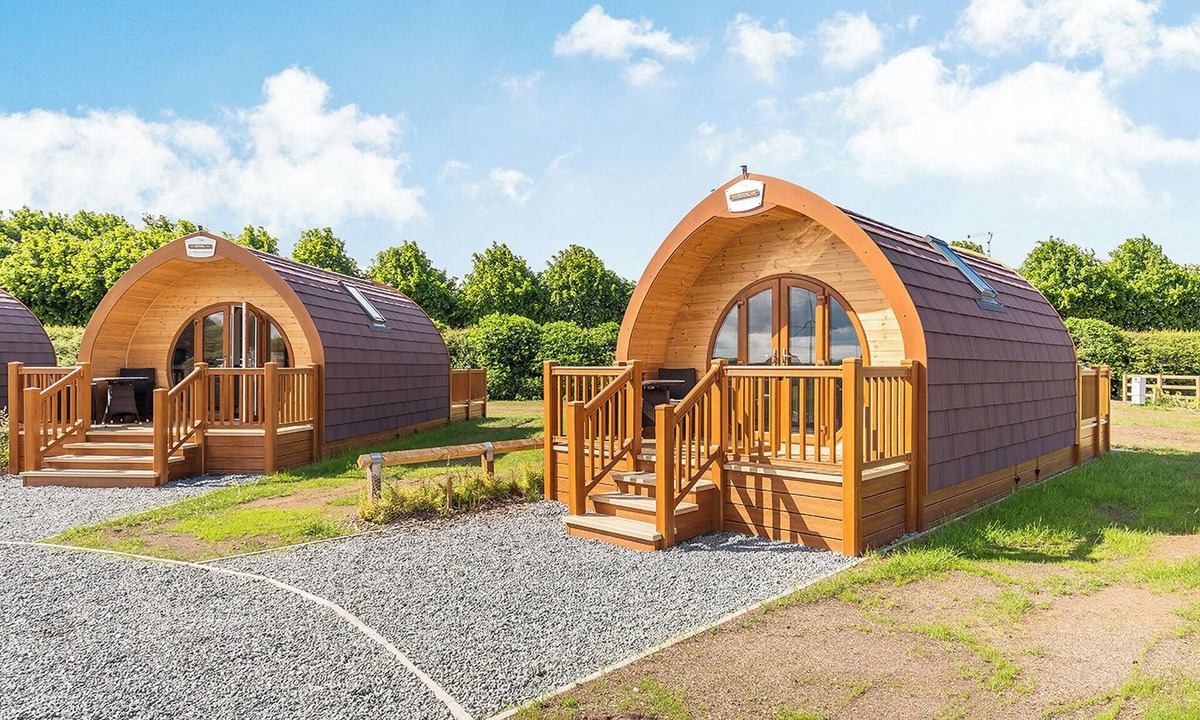 Arnold Cottage | High Farm Deluxe Pod (Pet)