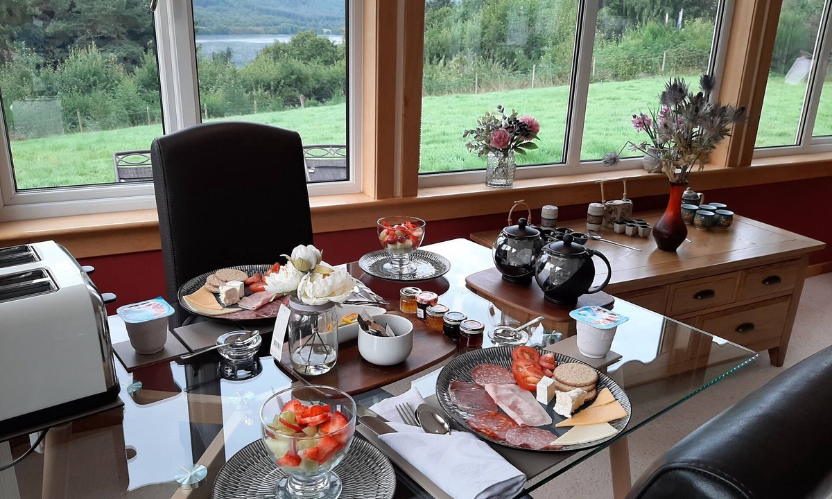 Balnain Bed & Breakfast | High March