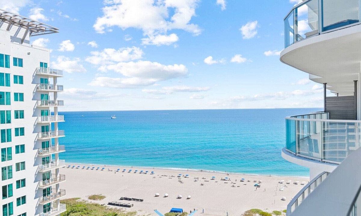 Singer Island Apartment | High Rise Ocean View Condo 2BR 2.5BA
