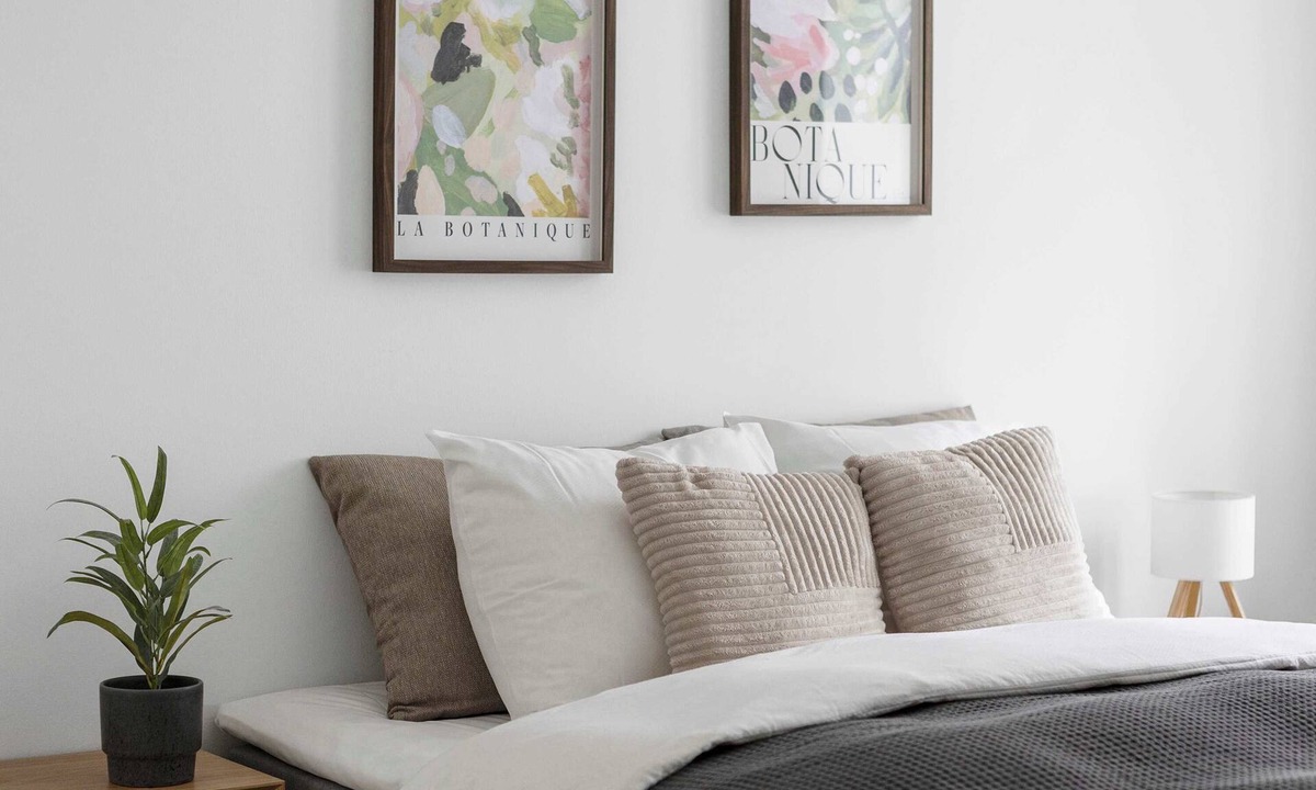 Midtbyen Apartment | High-Street Residence