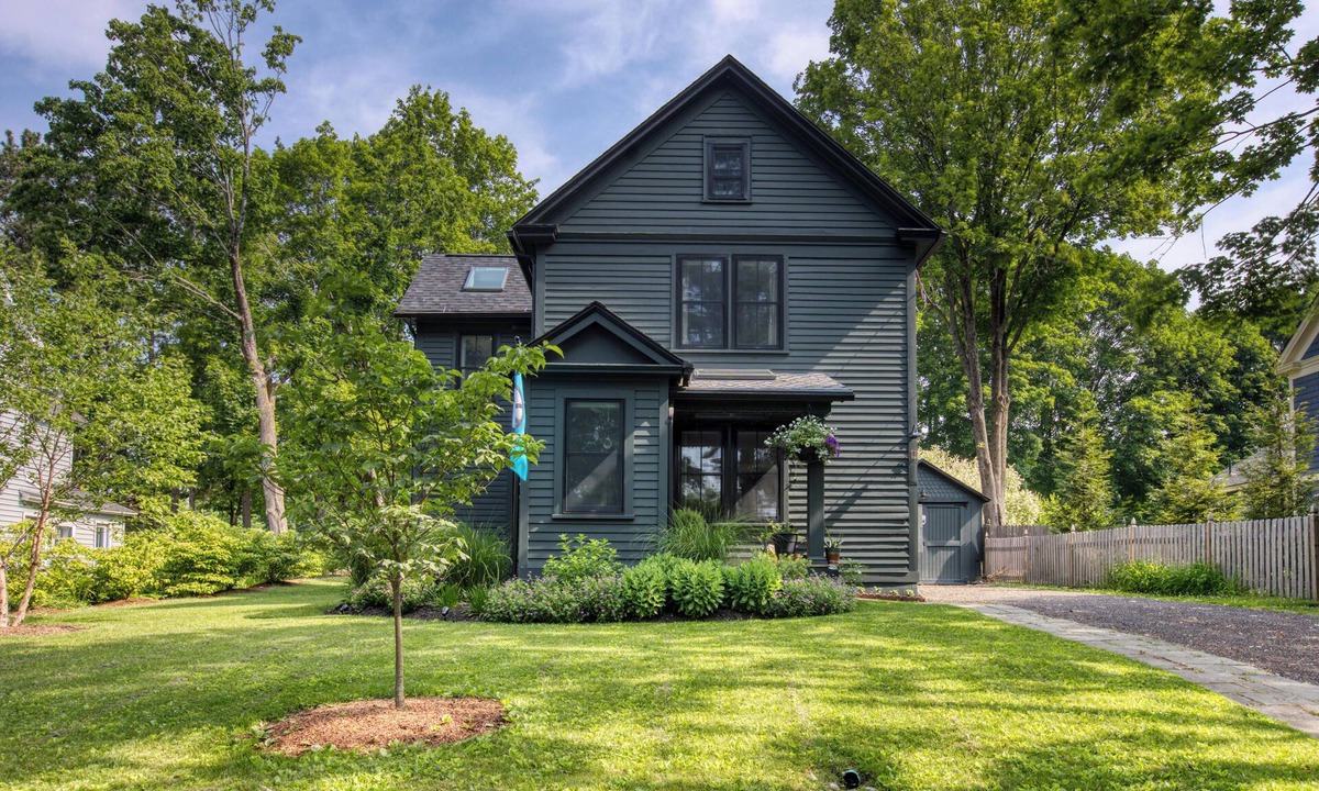 Lenox House | High Street Stunner