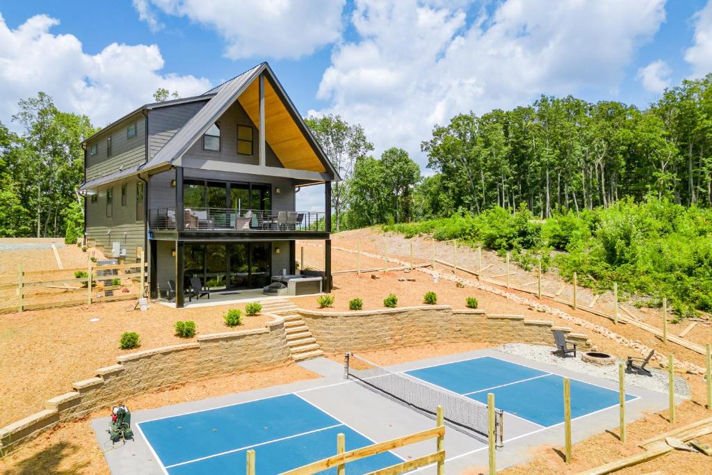 Talking Rock House | High Summit Luxury