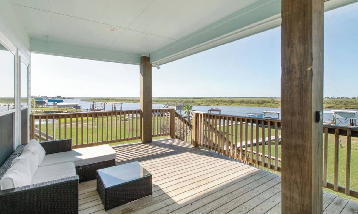 Cedar Lane House | High Tide: All-day Fishing, Quick East Bay Access