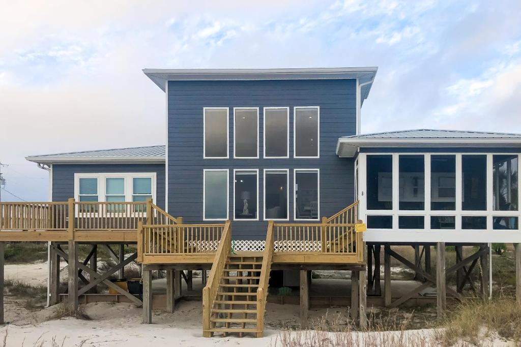 Southpointe House | High Tide